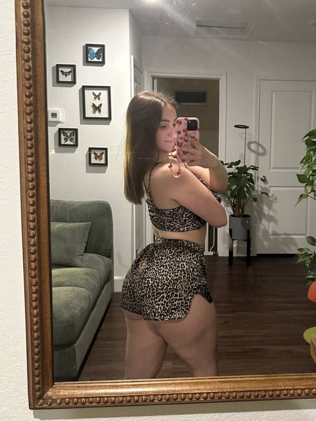 I’m available for any kind of fun ,Incalls and outcalls adult matured fun😈💦🍑💋,hit me up - Image 2